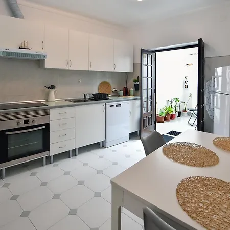 A Casa Na Foz ! West Is The ! Apartamento *